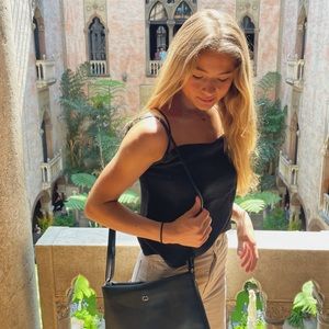 Meet your Posher, Sidney